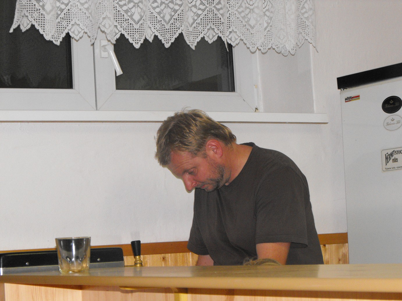 2011_10090047