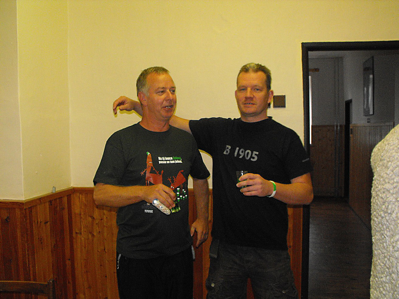 2011_10090084